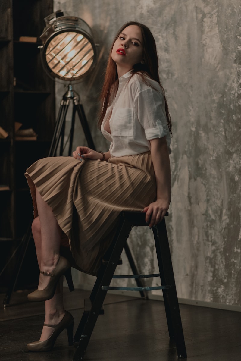Meadowlark Linen Blouse (Women's)